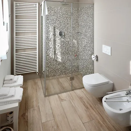 La Casina Di Ely Oda ve Kahvaltı 3*